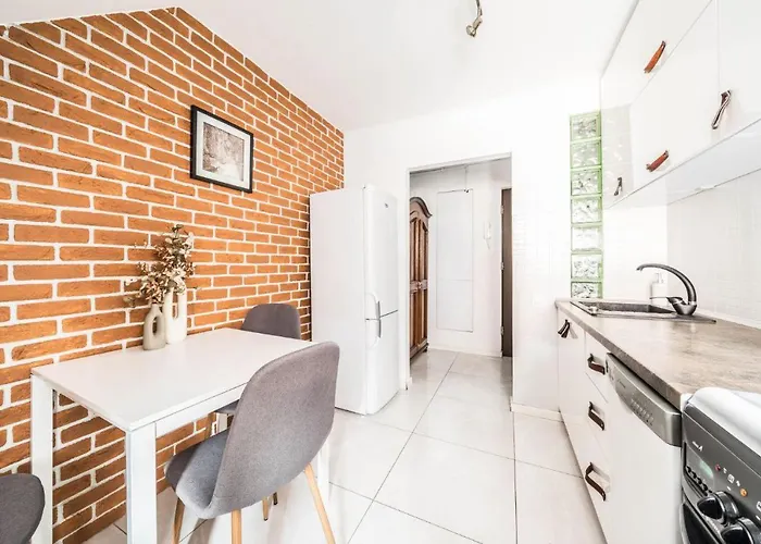 Wroniecka In Center * פוזנן